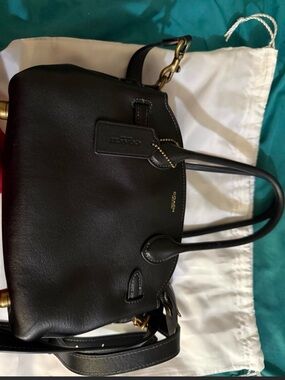 Coach Empire 21